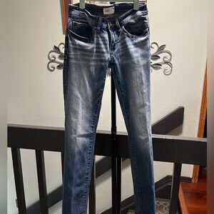 BKE Stella Blue Jeans Slim Fit, Low Rise, Straight Leg 25 x 32 #JTA010